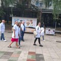 Katanac na Apoteci, radnici otišli u Opštinu da traže pomoć