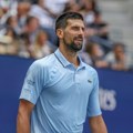 Čuveni holivudski glumac bodrio Đokovića na US Openu, pa ga sačekao posle meča: Uputio mu poziv koji je Novak rado prihvatio…