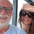 Devojka Lazara Ristovskog bez brushaltera zapalila maštu: Anica zalizala kosu, a na njoj sve šljašti