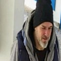 FOTO: MUP objavio fotografiju muškarca za kojim se traga nakon razbojništva na Novom Beogradu