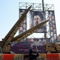 Iran tvrdi da poseduje eksplozivnu napravu moćniju od američke „majke svih bombi“