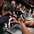 Nekada su im se podsmevali, a sada ih nude u Pro varijanti: Apple predstavio prvi MacBook sa ekranom osetljivim na dodir