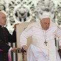 Vatikan objavio nove detalje o zdravstvenom stanju pape: "Dobro se oporavlja, ali neće održati nedeljno obraćanje"