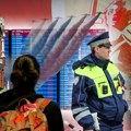 Otkazani letovi, Moskva tone u totalni haos! Putnici više od 30 sati ne mogu da mrdnu sa aerodroma, deca spavaju po hodnicima…