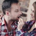 Blizanci, Strelac i Vodolija obožavaju flert, uzbuđenje i slobodu u ljubavi, ne zanimaju ih dugoročne veze