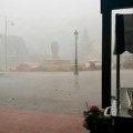 Nad Evropom se nadvilo nevreme opasno po život! Popaljeni meteoalarmi u ovoj zemlji, ljudi dobili hitno upozorenje: "ne…
