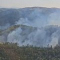 Dva požara u selima kod Jagodine: Helikopteri gase vatru (video)