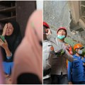 (Foto) više od 300 spasilaca radi na izvlačenju đaka koje je zatrpao krov u indoneziji Šestoro dece živo ispod ruševina…