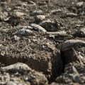Jezero u Srbiji presušilo nakon pucanja brane: Tužna scena, mrtve ribe leže u blatu, građani užasnuti