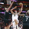 Spektakl u NBA: Jokić udara na Šenguna, derbi Denvera i Hjustona