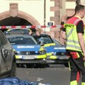 Lajpcig: Automobil uleteo u gomilu ljudi, dve osobe poginule, 20 povređenih
