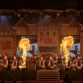 Spektakularno otvoren jubilarni “Etnofest“: Čačak igrao uz ritmove sa tri kontinenta