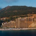 Hotel u Crnoj Gori intrigira turiste već više od pola veka: Nekad mu predviđali luksuz, a danas zvrji prazan