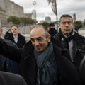 Prazan pucanj oko slanja trupa: Erik Zemur optužuje francuskog predsednika Makrona da plaši Francuze