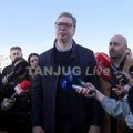 Vučić započeo posetu Južnobanatskom okrugu, u obilasku gazdinstvu KMI kod Opova