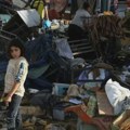 Više desetina poginulih u izraelskom napadu na izbegličko sklonište u školi