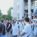 "Dosta je bilo krvi": Protest ispred Pravnog fakulteta u Beogradu