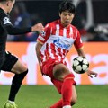 Skaut kluba iz Engleske “skenirao” fudbalera Zvezde protiv Leha: Evo koliko para traže sa Marakane za transfer