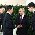 "Jedna reč može da promeni sve i izazove skandal": Kako je raditi kao lični prevodilac Vladimira Putina, otrkivene tajne