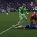 Fudbalski svet bruji o nikolinom herojskom potezu! Nakon stravičnog sudara spasao život protivničkom igraču!