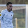 VIDEO Gol koji je rastužio Srbiju: Fudbaler pao na kolena i pogledao u nebo, na teren izašao posle porodične tragedije