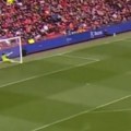 Na debiju za Junajted primio gol sa centra: Ovo je novi golman giganta iz Mančestera, plaćen je 55 miliona evra (video)