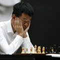 Šah i kriza: Prvak sveta igra očajno, ali treba ga podržati!