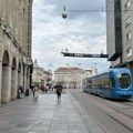 Vozač sa beogradskim tablama se parkirao u Zagrebu: Poruka na automobilu postala hit na mrežama