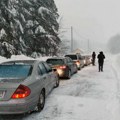 Teretna vozila za izlaz na Gradini čekaju četiri sata, na Sremskoj Rači sat vremena