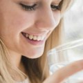 Mnogi se kunu u ovu vodu Ubija bakterije, snižava krvni pritisak, poboljšava imunitet evo kako se priprema i koristi