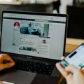 Biznis i finansije: Digitalizacija privrede Srbije na pola puta