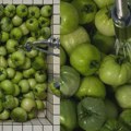 Kako se pravi zimnica: Recepti za kisele krastavce, paradajz, papriku i karfiol Back to School Style vodič: Kako izabrati…