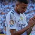 Tuže reči Embapeove majke: "Ponekad se vozi u Pežou 206! Pitala sam ga da li želi devojku, a on je rekao..."