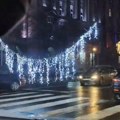 ВИДЕО Пала новогодишња расвета у Улици кнеза Милоша у Београду