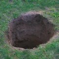 Majka tri nedelje kopala tunel dug 10 metara kako bi oslobodila sina iz zatvora, policija ostala u šoku