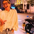Nataša Ninković napustila Srbiju: Glumica sa sinom u Londonu, održala modnu lekciju – obukla farmerke koje su apsolutni hit…
