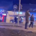 Nemila scena u Novom Sadu Prednji deo vozila smrskan, na licu mesta Hitna pomoć (VIDEO)