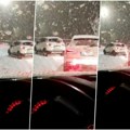 Kolaps na putu ka Zlataru: Snežna vejavica otežava saobraćaj, stvaraju se kolone! Video