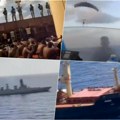 Komandosi padobranima upali na oteti brod: Pogledajte akciju indijskih specijalaca pirati odmah digli ruke u vazduh (VIDEO)