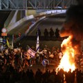 Protesti u Izraelu jačaju, za danas planiran generalni štrajk