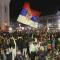 Studenti koji peške dolaze na protest 15. marta večeras stižu u Beograd, doček na Terazijama