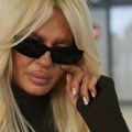 Jelena Karleuša napušta Srbiju Pevačica izdala zvanično saopštenje, donela konačnu odluku posle svega, a ovo je glavni…