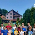 Učenici škole na Vlasini čistili smeće koje su turisti ostavili na mestu gde je rođen čovek koji je zadužio Beograd i…