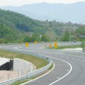 Hitno upozorenje sa Moravskog koridora: Vozilo juri u suprotnom smeru!