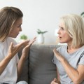 Sukob generacija: Evo zašto stariji od 55 misle da su mladi lenji, a mladi njih smatraju "robovima posla"