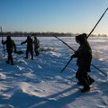 Живе на -71°Ц, не смеју да стану да се не би заледили: Зими се смрзавају а лети кувају, интимне односе имају само у посебним…