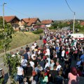 "Šejtan ga je zaposeo": Suze i jecaji na ispraćaju ubijene Nizame: "Žao mi je bebe, otac majku da joj ubije na oči. Zlo!"