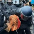 Brutalan sukob sa policijom! Haos na ulicama Berlina, nikad viđeno nasilje! (video)