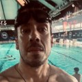 Mokro telo i pločice na stomaku: Nikola Rokvić zaludeo žene novim fotografijama, doveo liniju do savršenstva