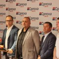 Како су посланици Српске листе избегли минут ћутања за жртве Сребренице?
